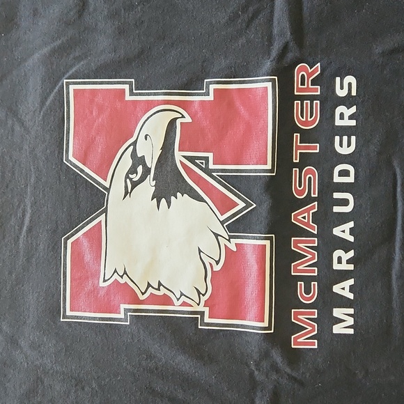 Men's McMaster Marauders Tshirt, size XL - Picture 2 of 5
